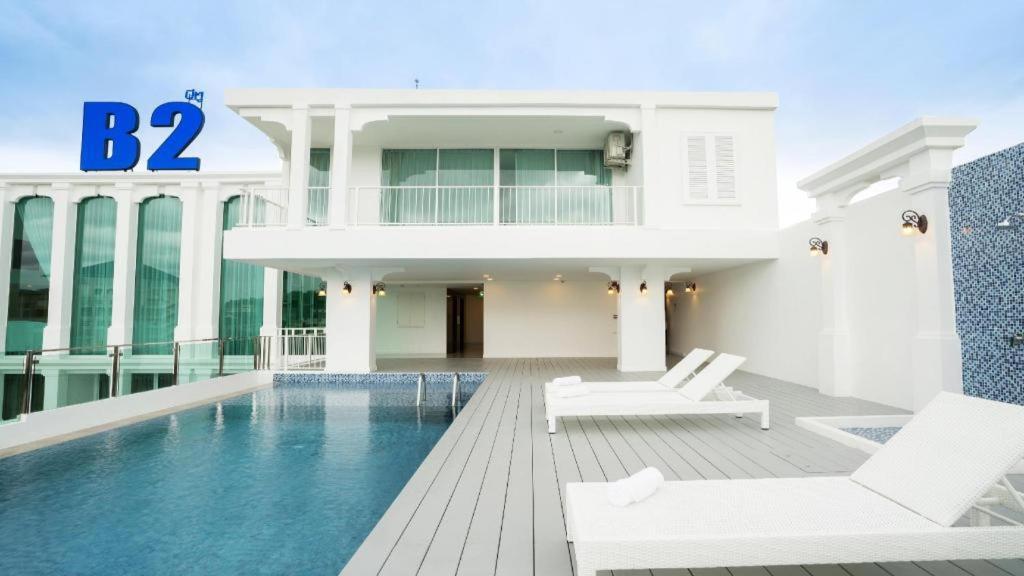 B2 Phuket Premier Hotel Patong Екстериор снимка